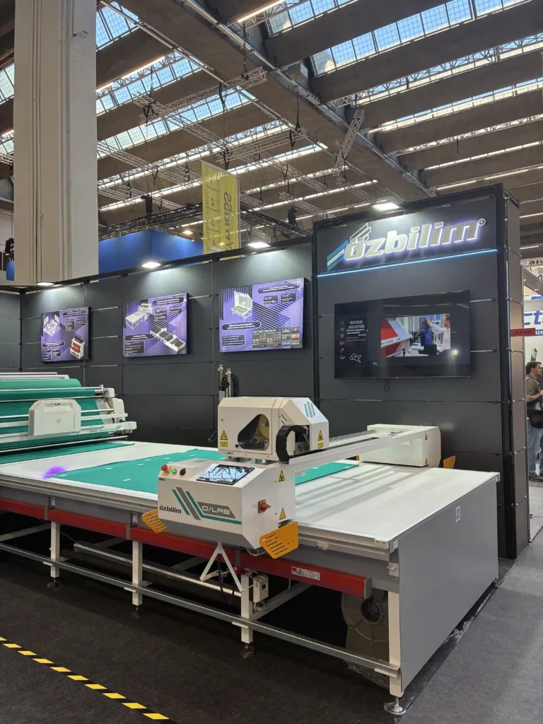 ProCom Automation TexProzess 2026 Cutter özbilim